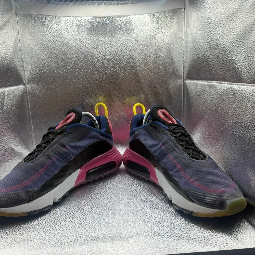 Size 8 Nike Air Max 2090 Blue Void‎ Active Fuchsia Mens Lace-Up Athletic Sneaker